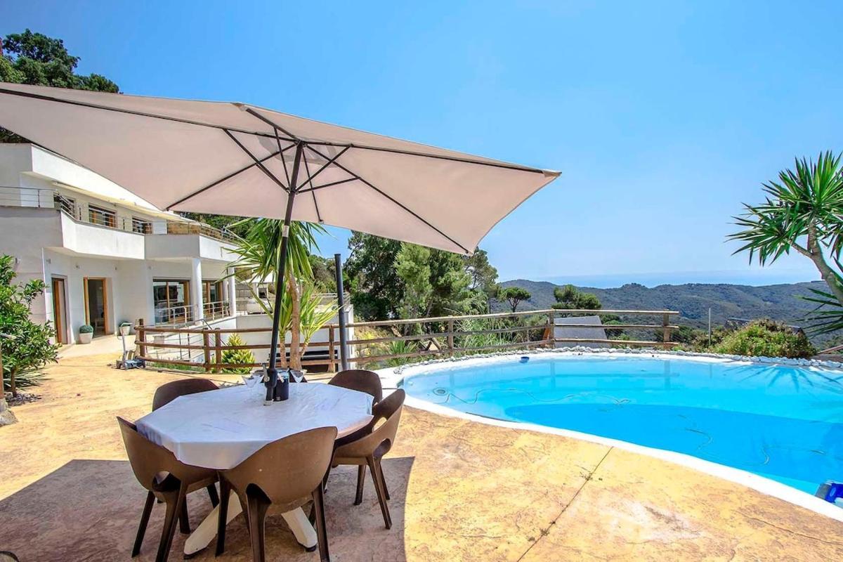 Catalunya Casas Modern Magnificence , Only A Few Km To The Beach! Sant Cebrià de Vallalta Zewnętrze zdjęcie
